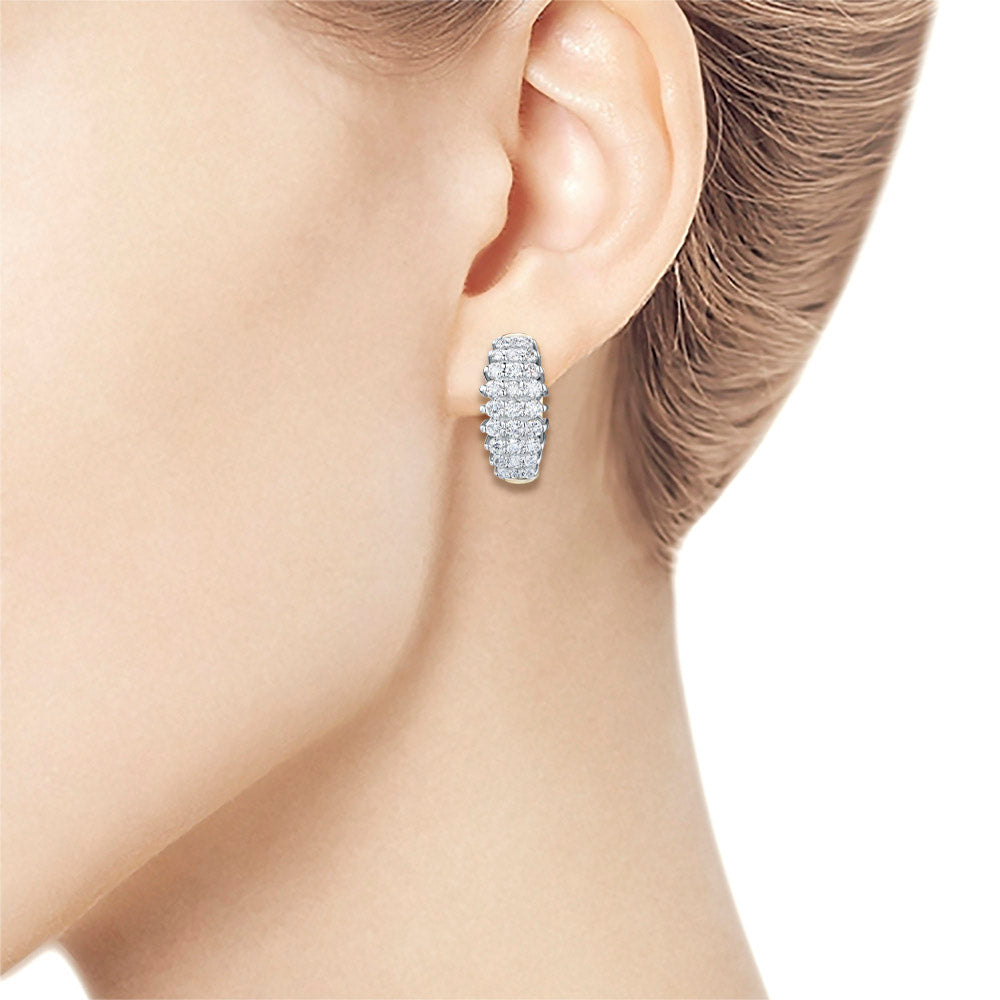 Luxuriöse Diamantohrringe in 14 Karat Gold – Eleganter Schmuck für Damen von LevarJewelz