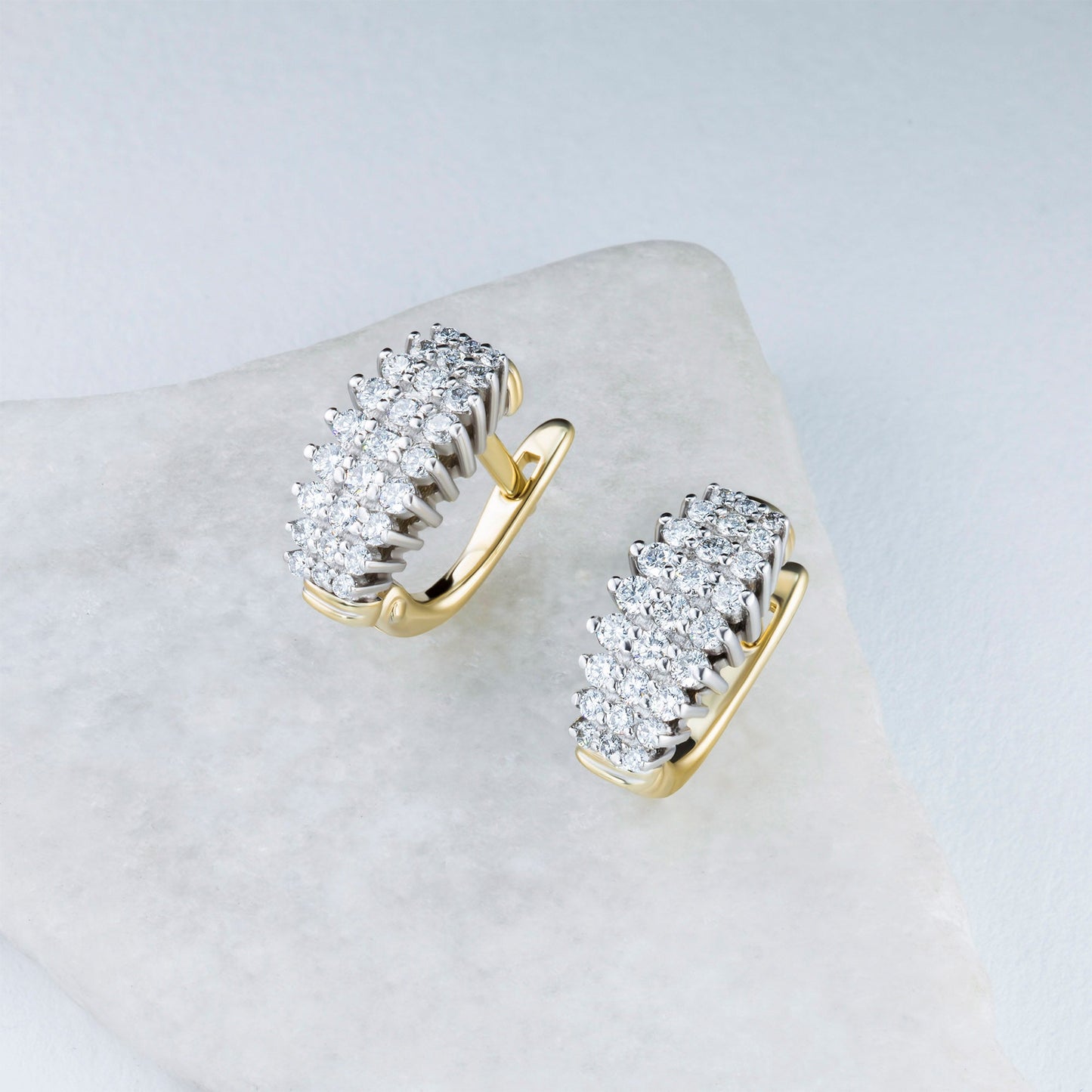 Luxuriöse Diamantohrringe in 14 Karat Gold – Eleganter Schmuck für Damen von LevarJewelz