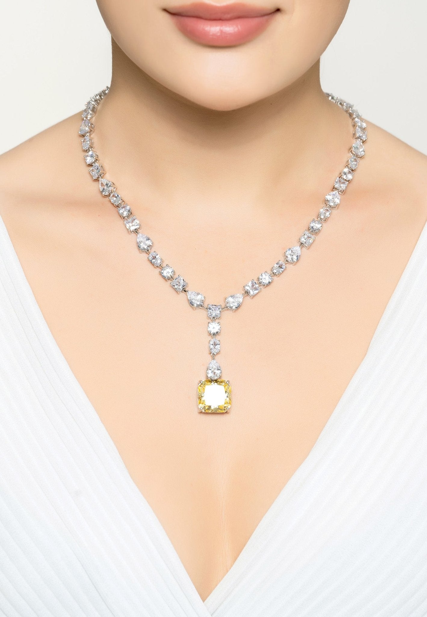 Penelope Lemon Topaz Statement Halskette - Silberner Luxusschmuck von LevarJewelz