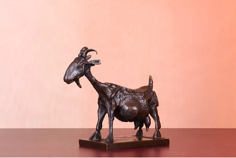 Picasso Ziege Bronze Skulptur mit Marmorsockel – 25cm künstlerische Ziegenstatue für Zuhause und Büro Dekoration von LevarJewelz