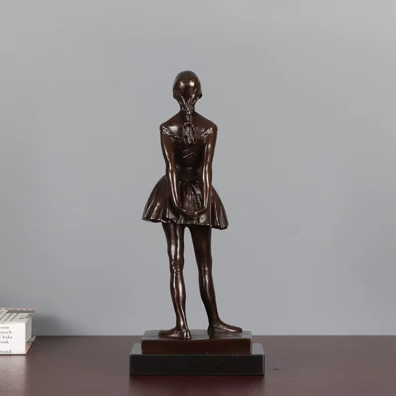 Replikat der Bronze-Statue „Kleine Tänzerin“ (vierzehn Jahre) – Degas Ballerina-Skulptur mit Marmorsockel als Heimdekorationsfigur