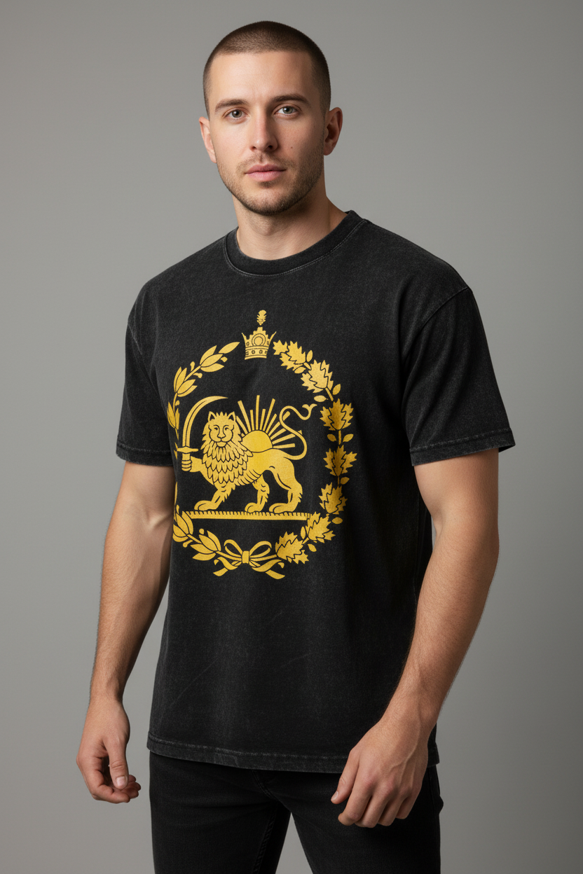 Vintage Iraans embleem T-shirt – Cultureel erfgoed streetwear van LevarJewelz